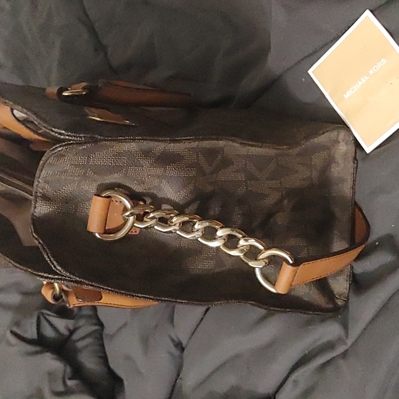 Michael Kors Brown Signature Coated Canvas and Leather Hamilton East West Tote - Picture 8 of 8